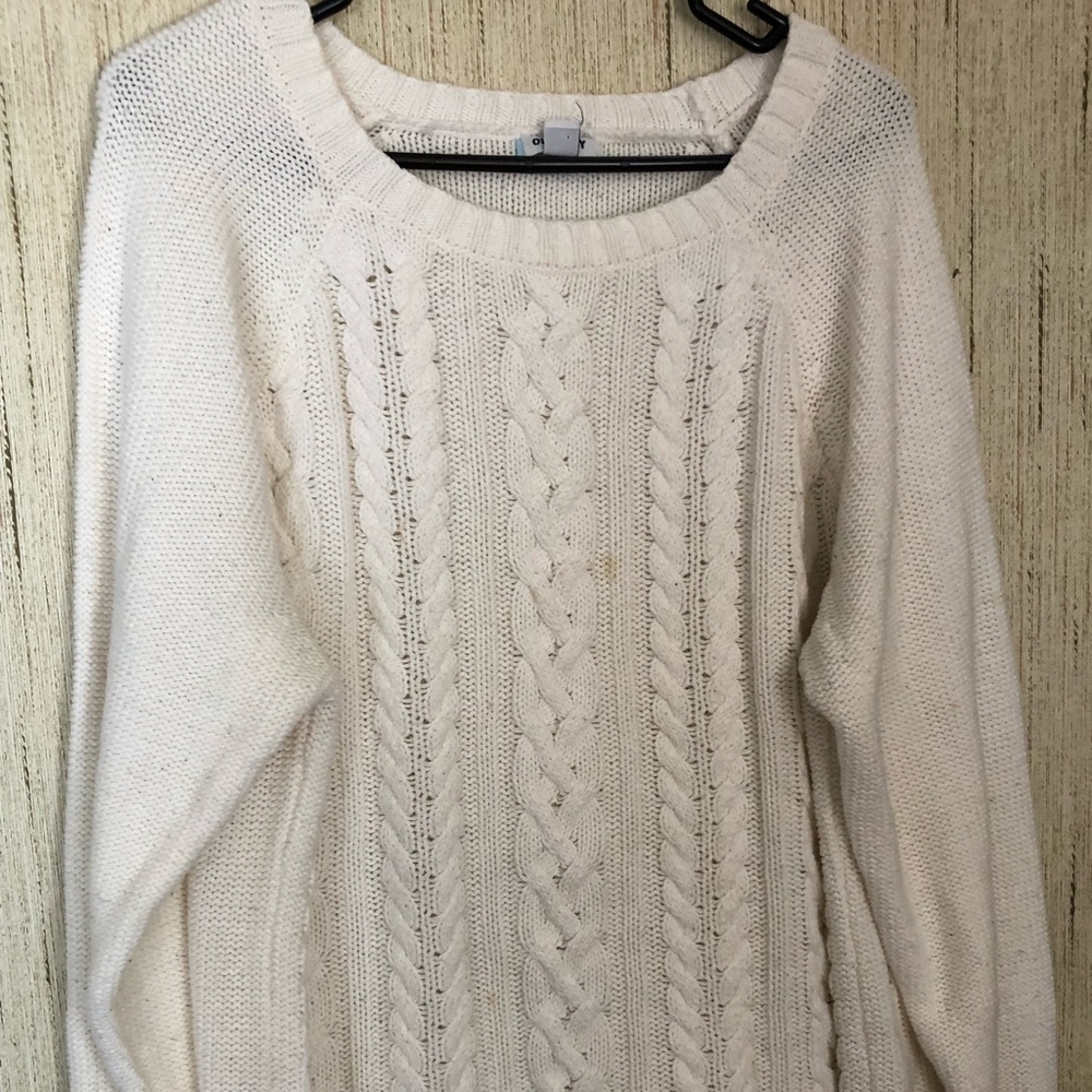 Old navy sweater